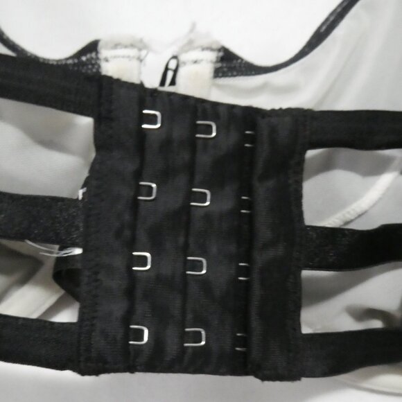 AG - ASHLEY GRAHAM | 40 DDD | Elegant Lace Black Bra | *Padding Not Included - Picture 9 of 16